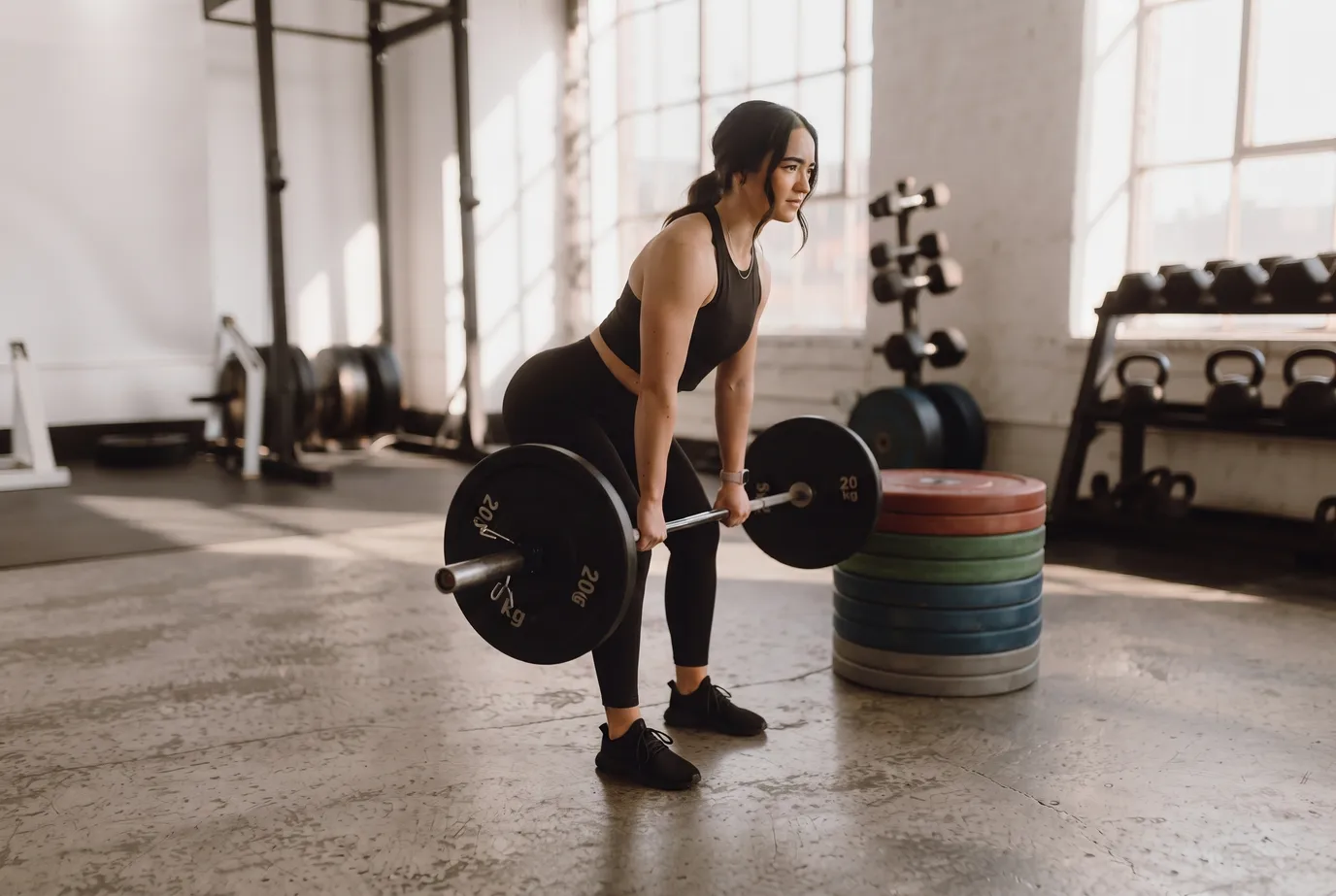 Cover image: 5 Mistakes Beginners Make at the Gym